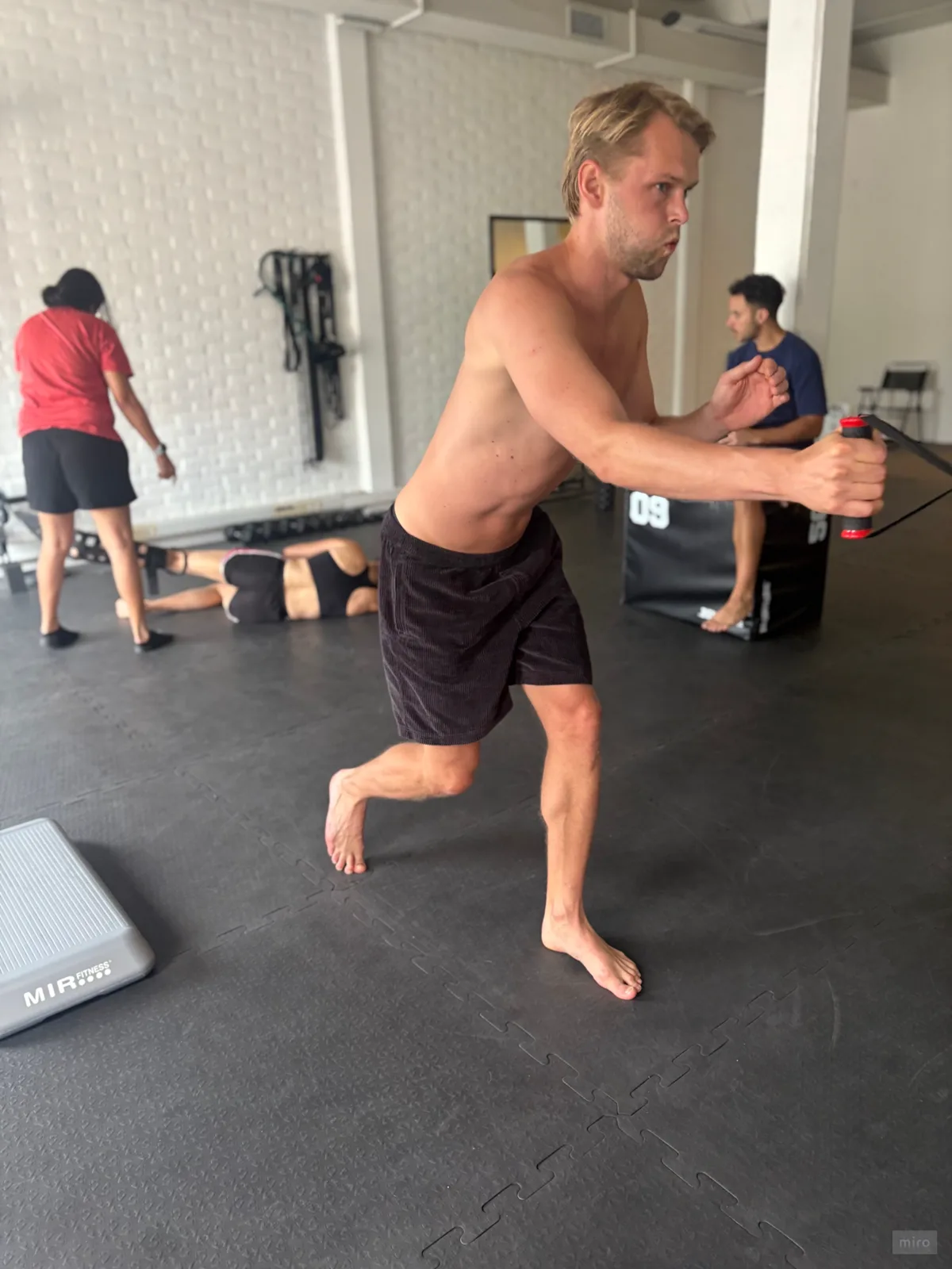 Entrenamiento grupal en el centro de Big4 Moves